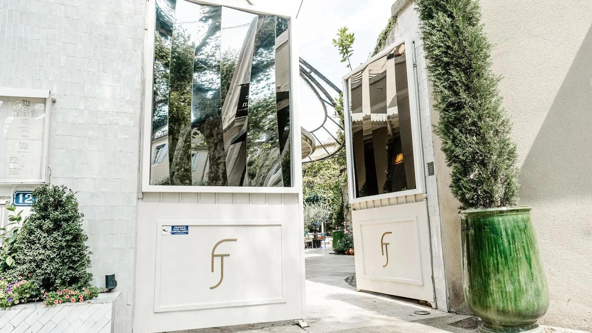 Auberge De Saint-Remy - Restaurant Gastronomique Etoile Fj Inn Saint-Remy-de-Provence