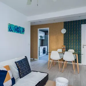  Appartement Lumineux, Et Chaleureux France