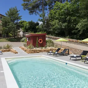 Contact Le Savigny & 3*, Blace France