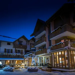 Logis Gai Soleil 3*, Samoens France